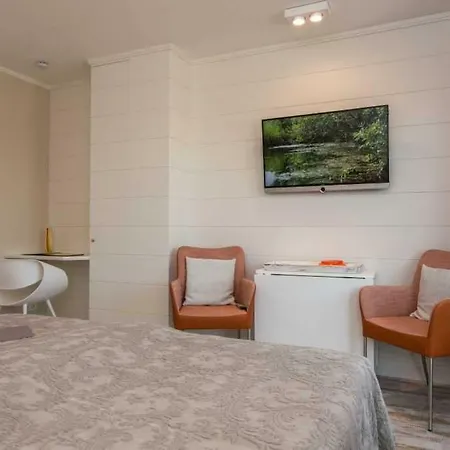 Haus Doktor Ross Strasse 25 Whg 1 *